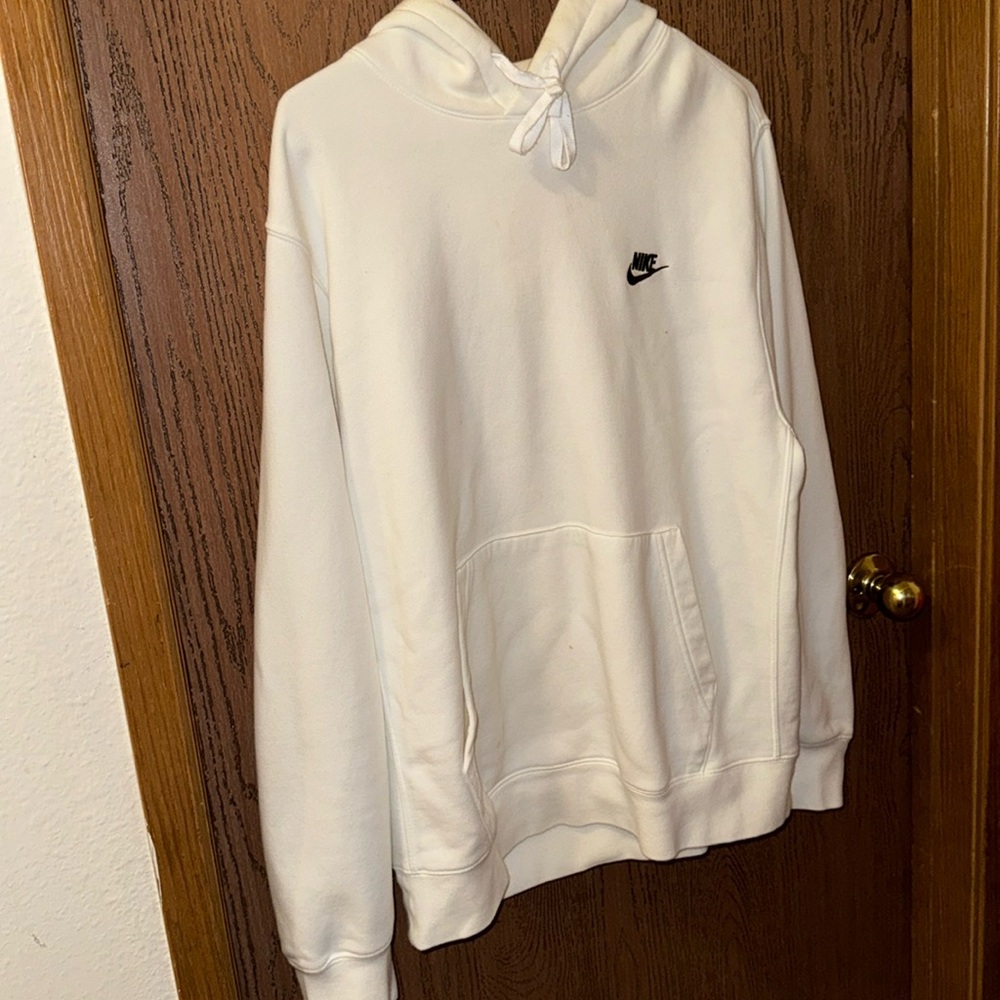 Unisex Nike hoodie in size large . White